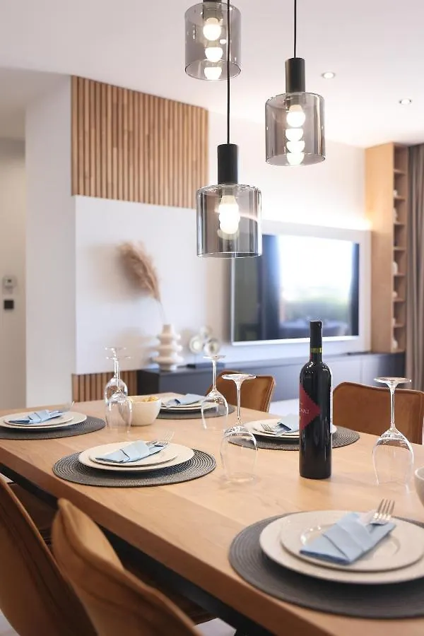 Leonardo Luxury Residence 2 Penthouse With Jacuzzi Zadar 0*,