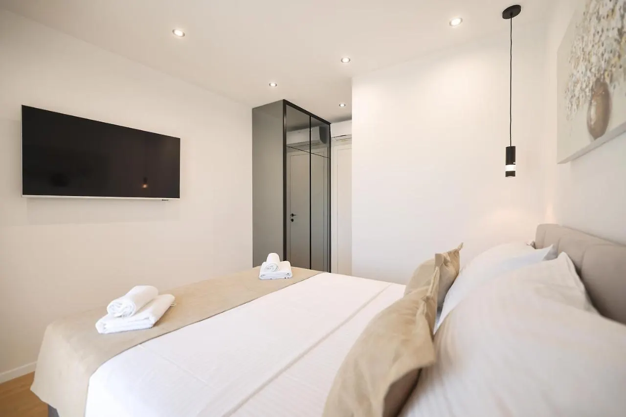 Apartment Leonardo Luxury Residence 2 Penthouse With Jacuzzi Zadar