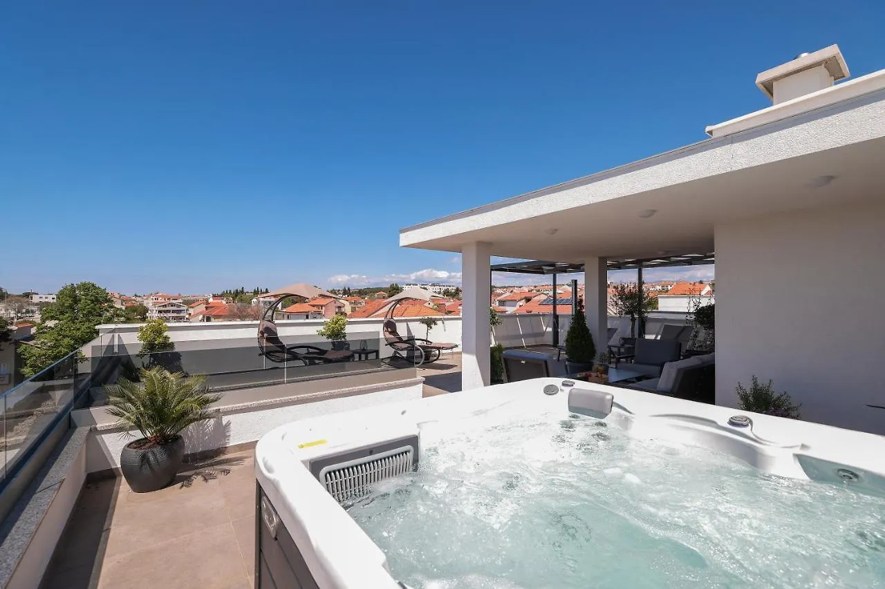 Leonardo Luxury Residence 2 Penthouse With Jacuzzi Zadar Apartment