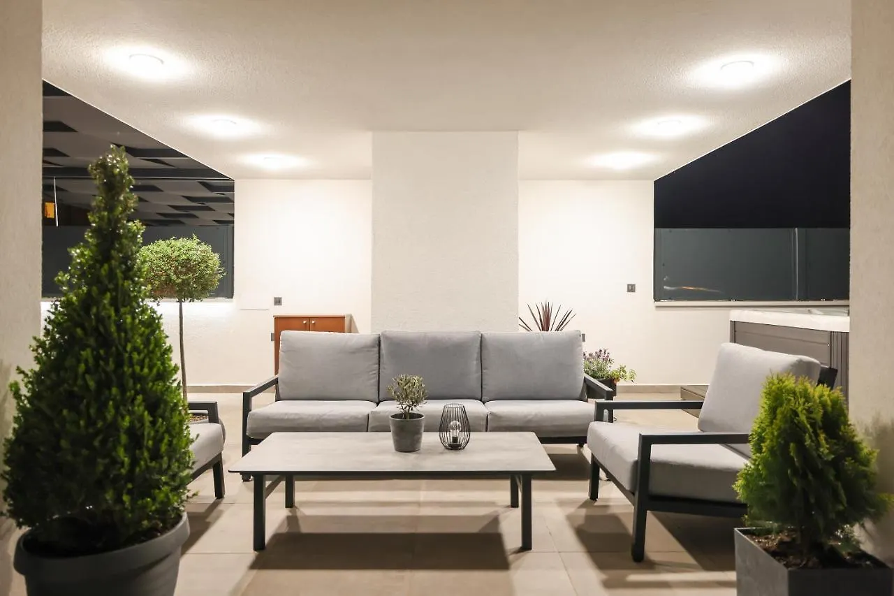 Leonardo Luxury Residence 2 Penthouse With Jacuzzi Zadar 0*,
